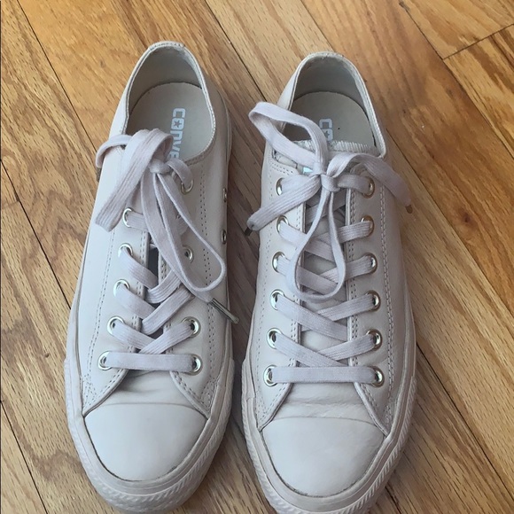 Light Pink Leather Converse 8 - Picture 2 of 8